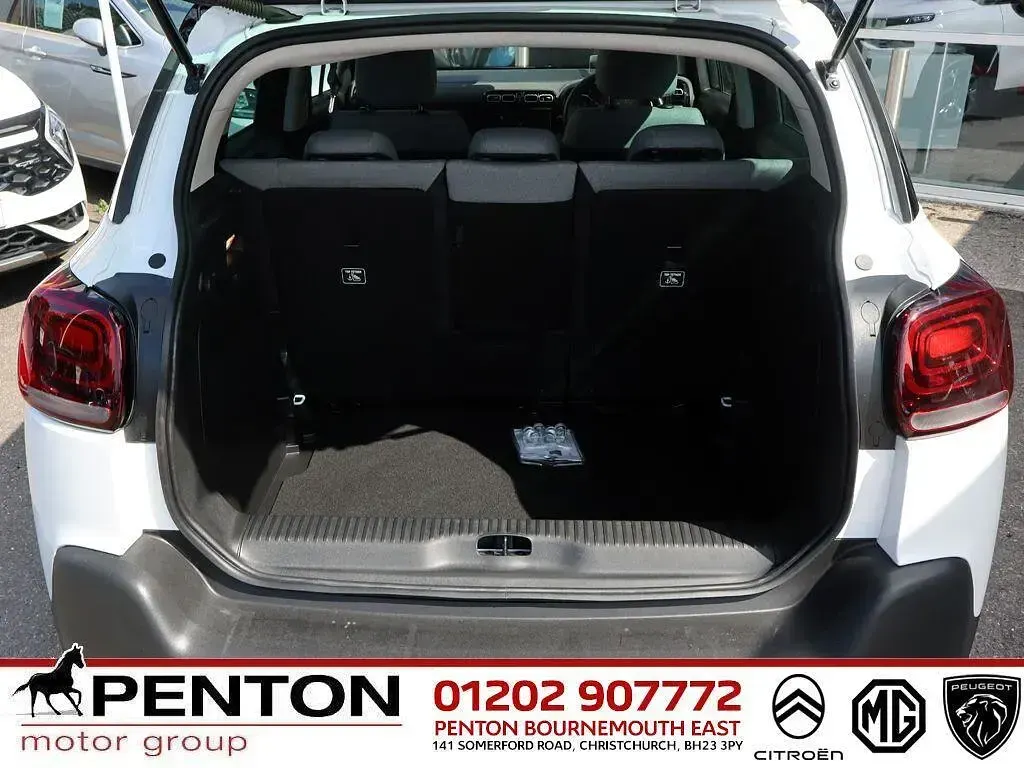 Used Citroën C3 Aircross PureTech 130 HP (95 kW) 2024 White SUV