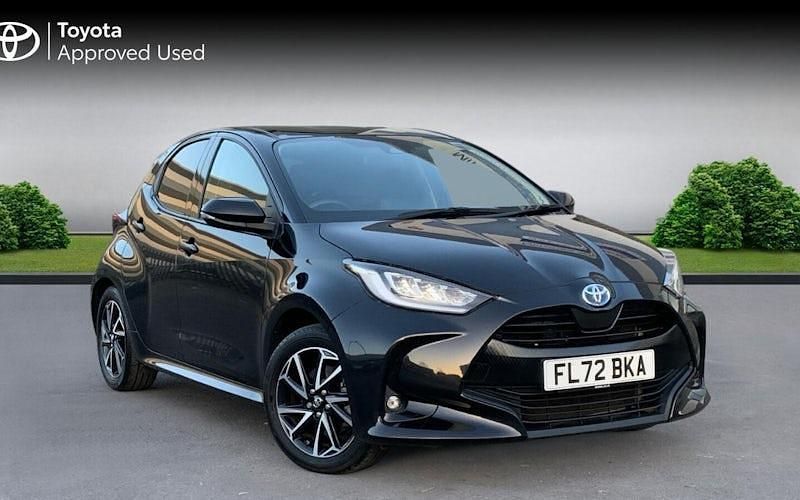 Used Toyota Yaris Hybrid Design 116 HP (85 kW) 2026 Hatchback