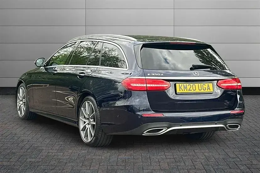 Używany Mercedes E350 AMG line 286 KM (210 kW) 2020 Niebieski Kombi