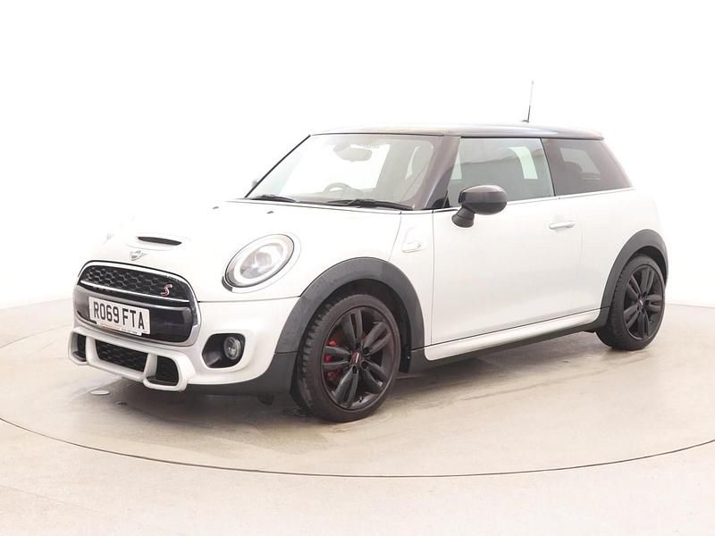Begagnad Mini Cooper S Hatch 2019 Silver Halvkombi