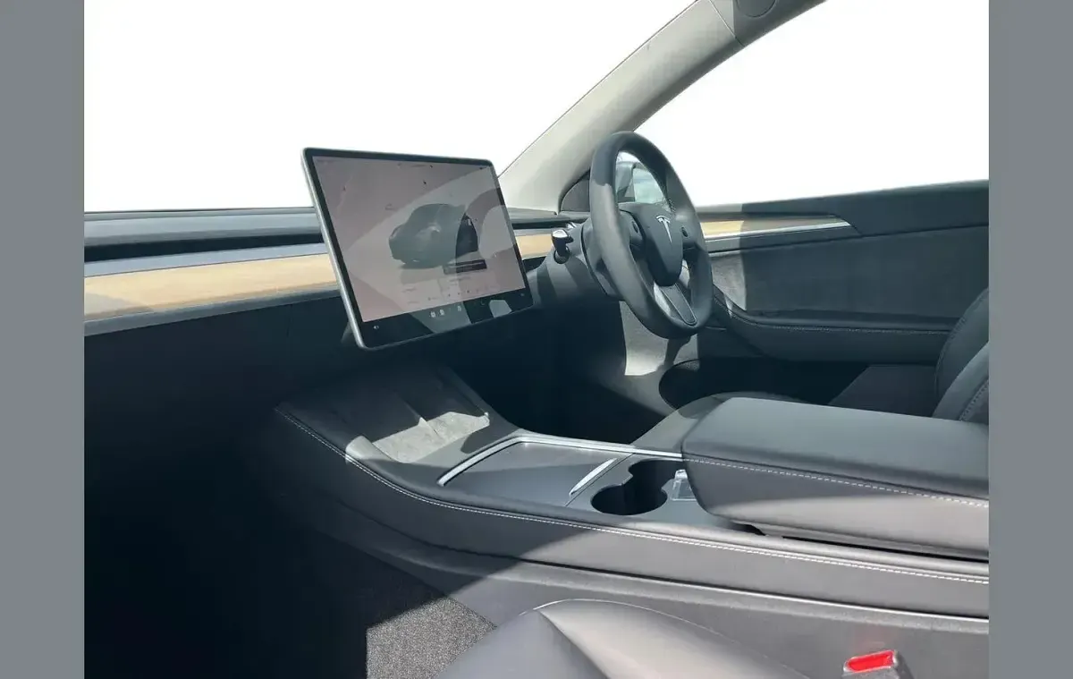 Used Tesla Model Y Performance 392 kW (534 HP) 2023 Grey SUV