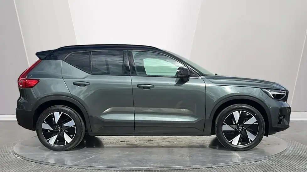 New Volvo EX40 Plus 185 kW (252 HP) 2026 Blue SUV