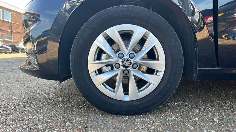 Used Skoda Fabia SE 95 HP (69 kW) 2025 Black Hatchback
