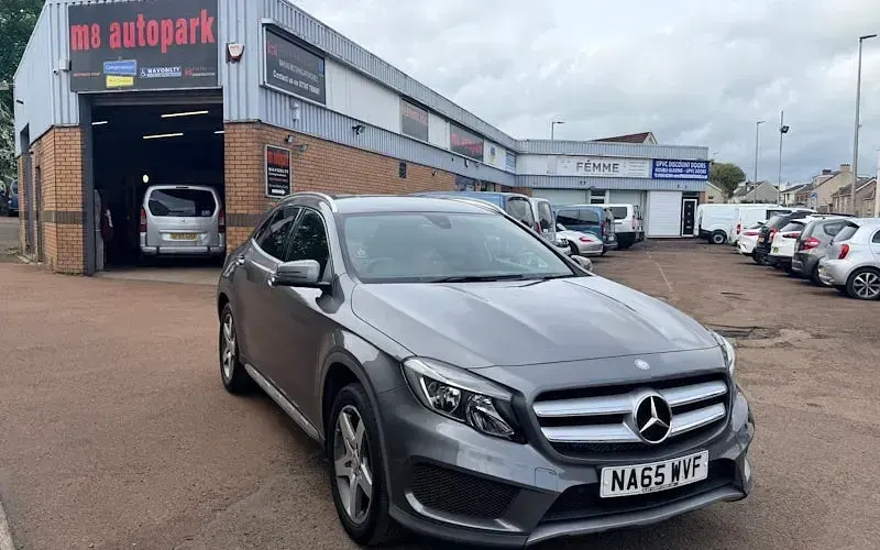 Usado Mercedes GLA200 AMG line 136 CV (100 kW) 2016 SUV