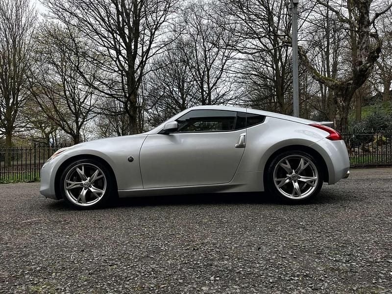 Used Nissan 370Z GT 328 HP (241 kW) 2010 Silver Coupe
