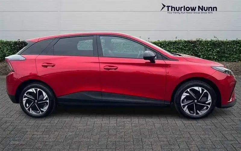 Used MG MG4 EV Trophy 150 kW (204 HP) 2025 Hatchback