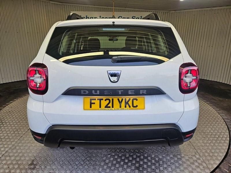 Used Dacia Duster Essentiel 100 HP (73 kW) 2021 White Hatchback