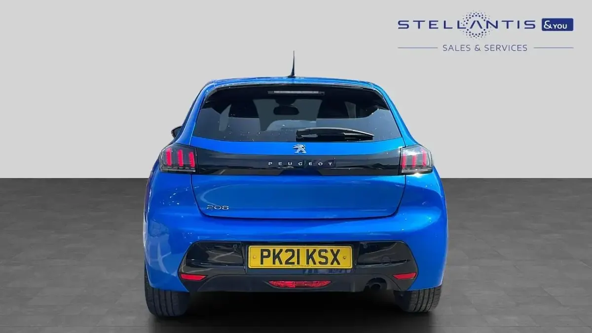 Used Peugeot 208 Allure 99 HP (72 kW) 2021 Blue Hatchback