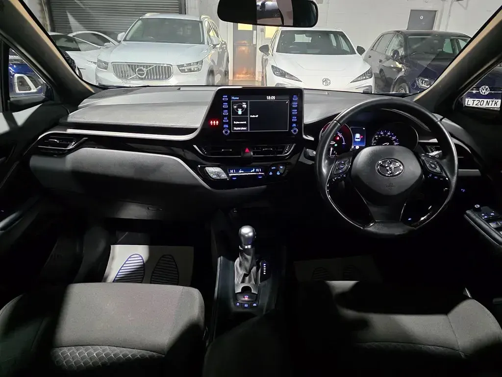 Begagnad Toyota C-HR 122 HK (89 kW) 2023 Blå SUV