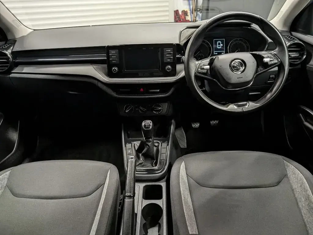 Used Skoda Fabia Comfort 80 HP (58 kW) 2022 Blue Hatchback