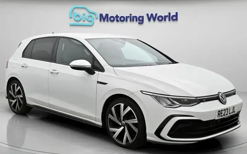 Used VW Golf VIII R-line 150 HP (110 kW) 2023 Hatchback