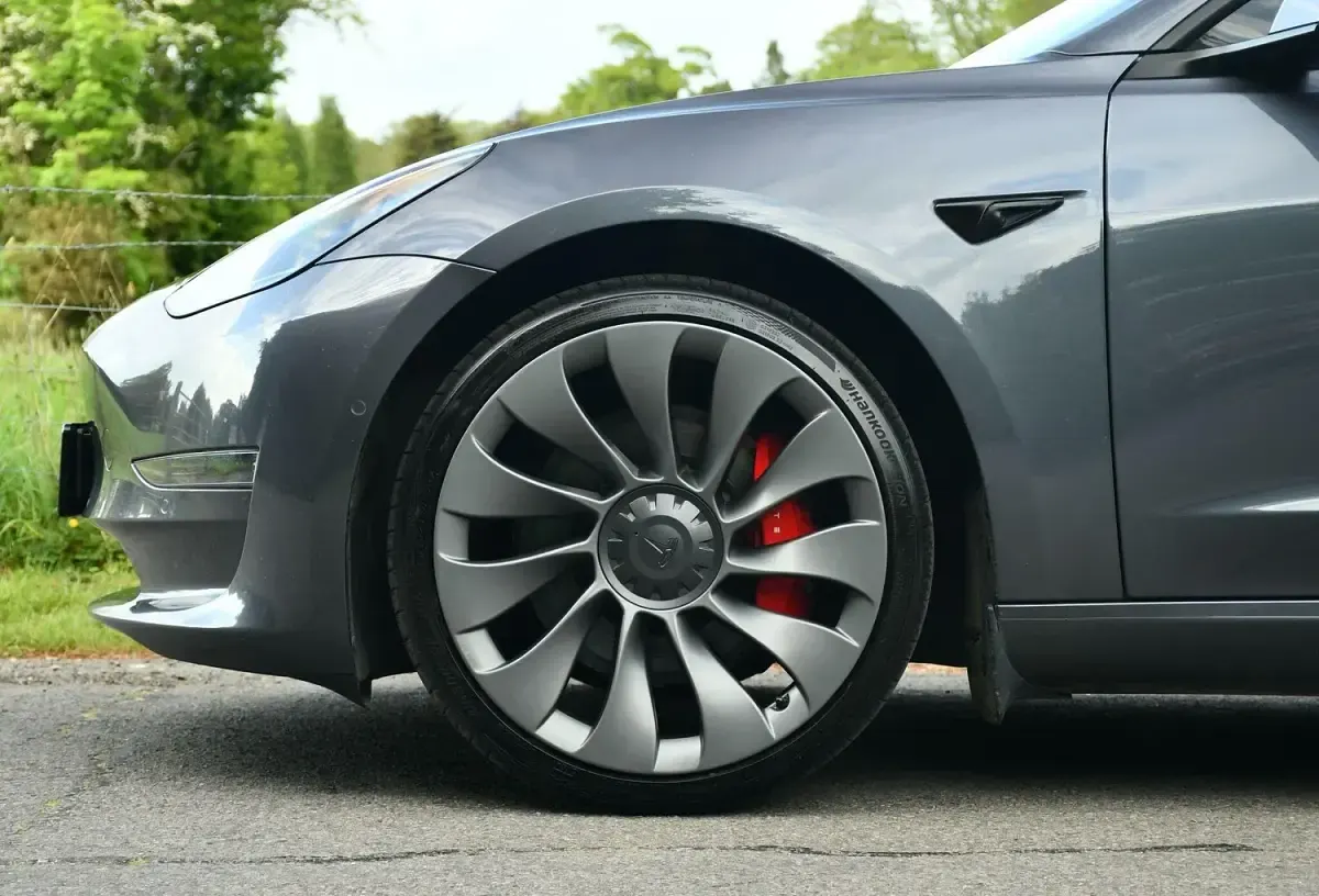 Used Tesla Model 3 Performance 77 kW (106 HP) 2022 Grey Sedan
