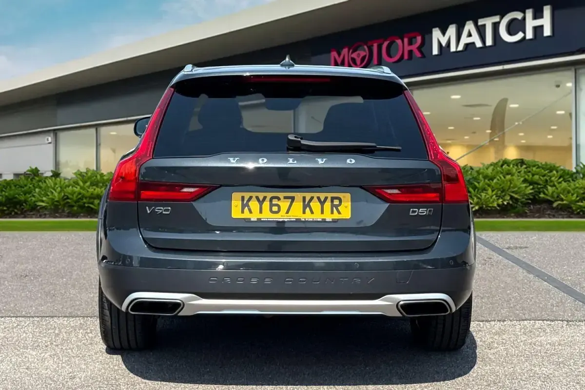 Used Volvo V90 CC Pro 2017 Grey Estate