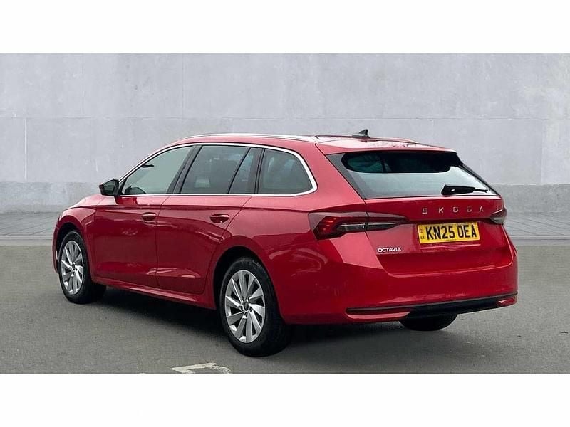 Used Skoda Octavia SE L 150 HP (110 kW) 2025 Velvet red metallic Estate