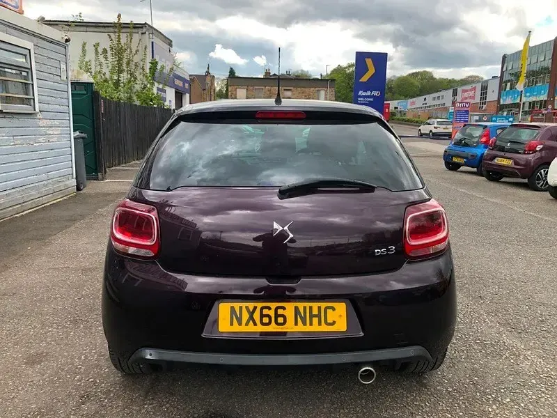 Begagnad DS Automobiles DS3 Crossback Elegance 2016 Lila