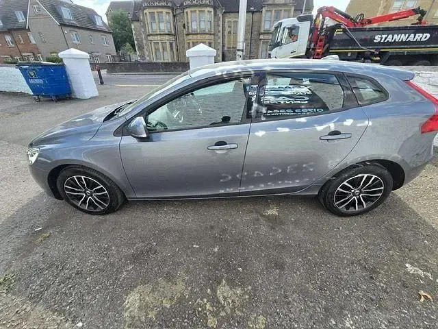 Used Volvo V40 Momentum 2016 Grey Hatchback