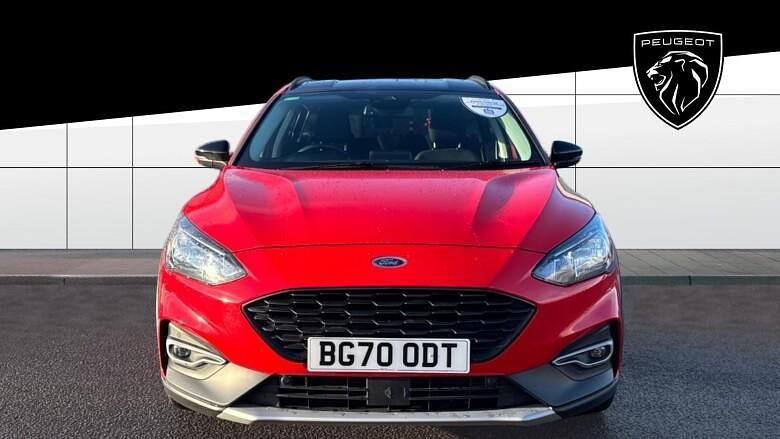 Used Ford Focus Active 120 HP (88 kW) 2020 Red Estate