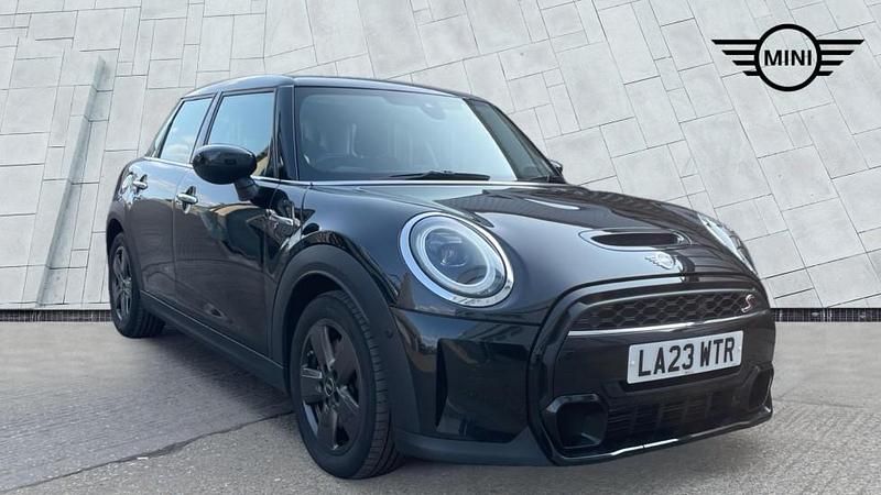 Black Used 2023 Mini Cooper S Classic Hatchback | £22,500 (Fair price) - Image 1/4