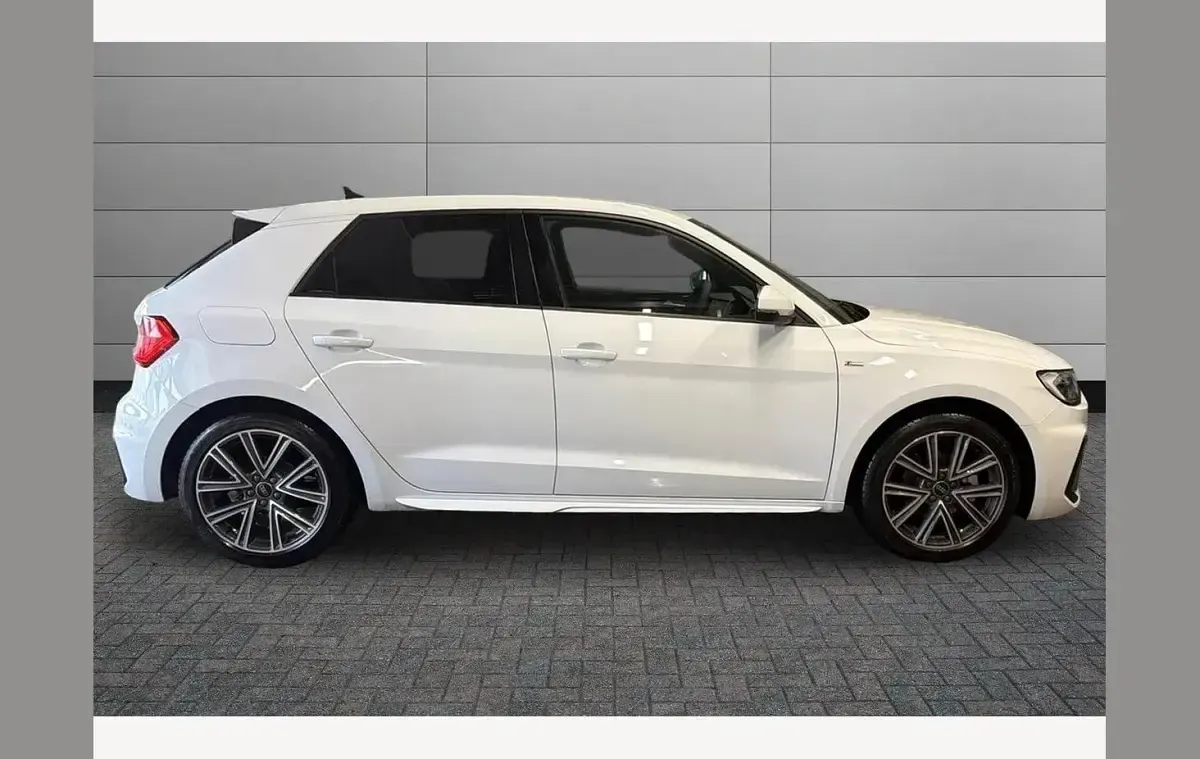 Used Audi A1 S-Line 150 HP (110 kW) 2025 White SUV