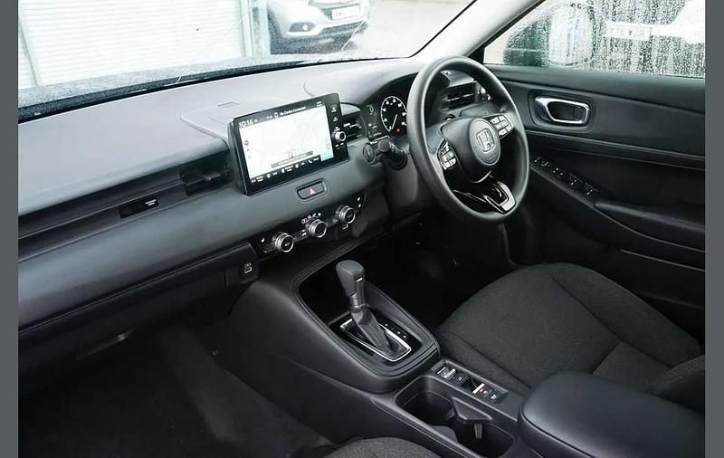 Second-hand Honda HR-V Elegance 131 CP (96 kW) 2023 Negru SUV