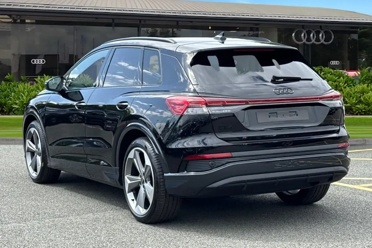 New Audi Q4 e-tron Black Edition 82 kW (112 HP) 2026 Black SUV