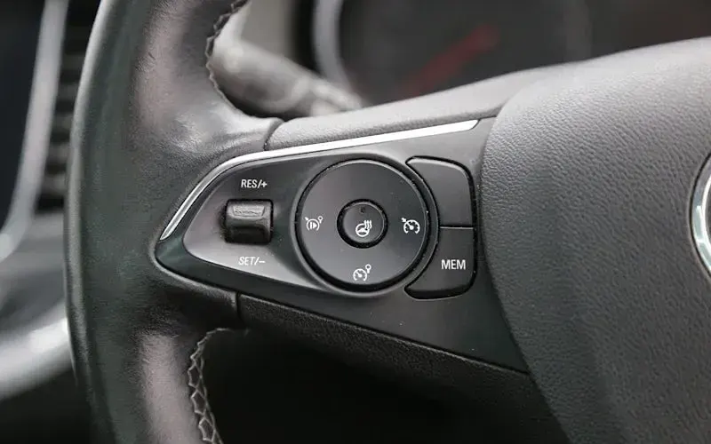 Used Vauxhall Grandland X Elite 131 HP (96 kW) 2020 Blue SUV