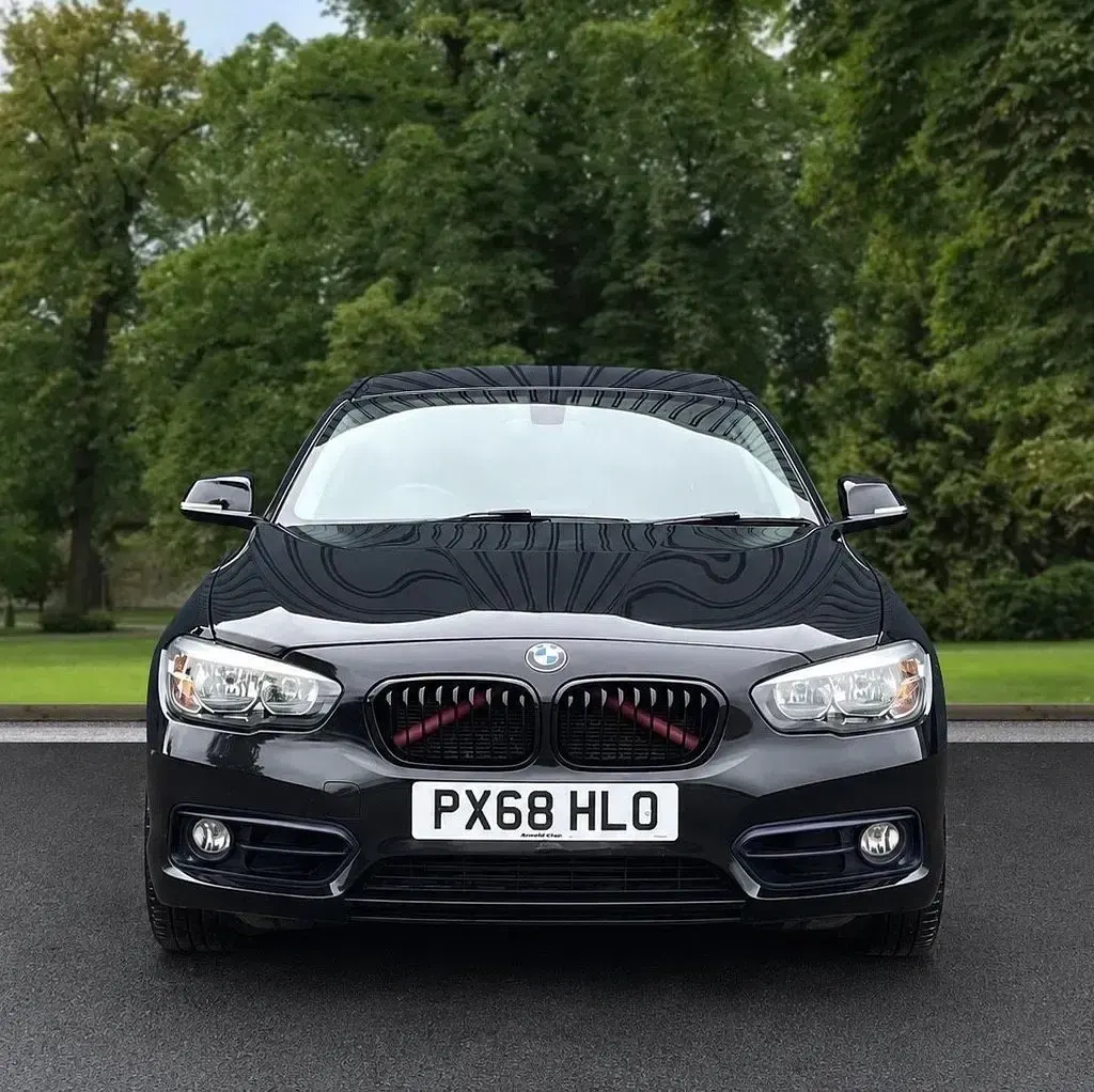 Used BMW 118 Sport Line 150 HP (110 kW) 2018 Black Hatchback