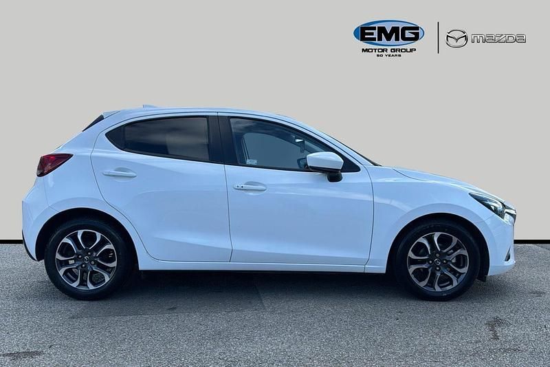 Used Mazda 2 Inclusive 90 HP (66 kW) 2019 White Hatchback