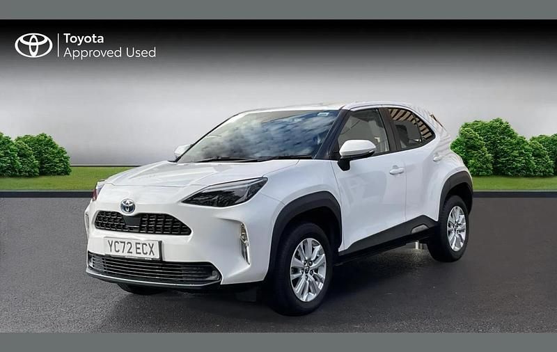 Used Toyota Yaris Cross 113 HP (83 kW) 2022 White SUV
