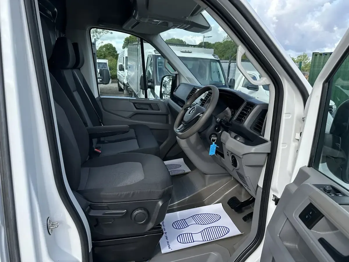 Used VW Crafter 140 HP (102 kW) 2024 White Van