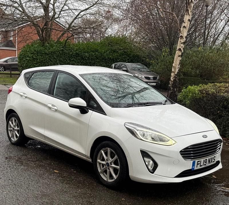 White Used 2019 Ford Fiesta Zetec Hatchback | £2,150 (Super price) - Image 1/4