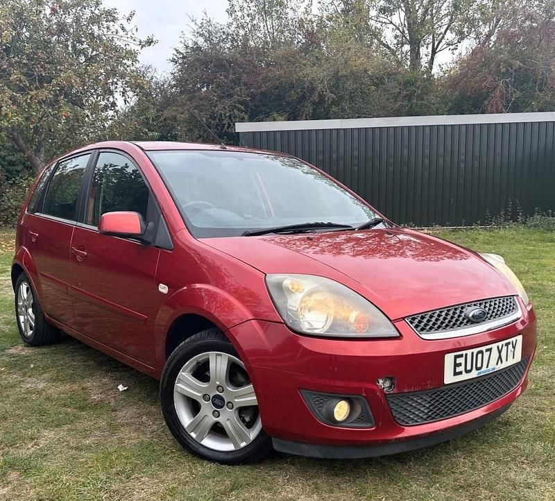 Orange Used 2007 Ford Fiesta Zetec Hatchback | £1,750 (Good price) - Image 1/4