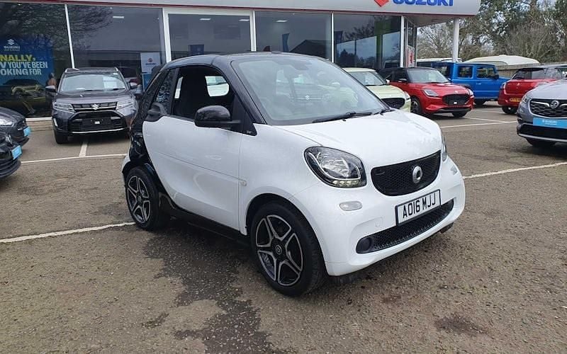 Used Smart ForTwo Cabrio Premium 90 HP (66 kW) 2019 Cabriolet