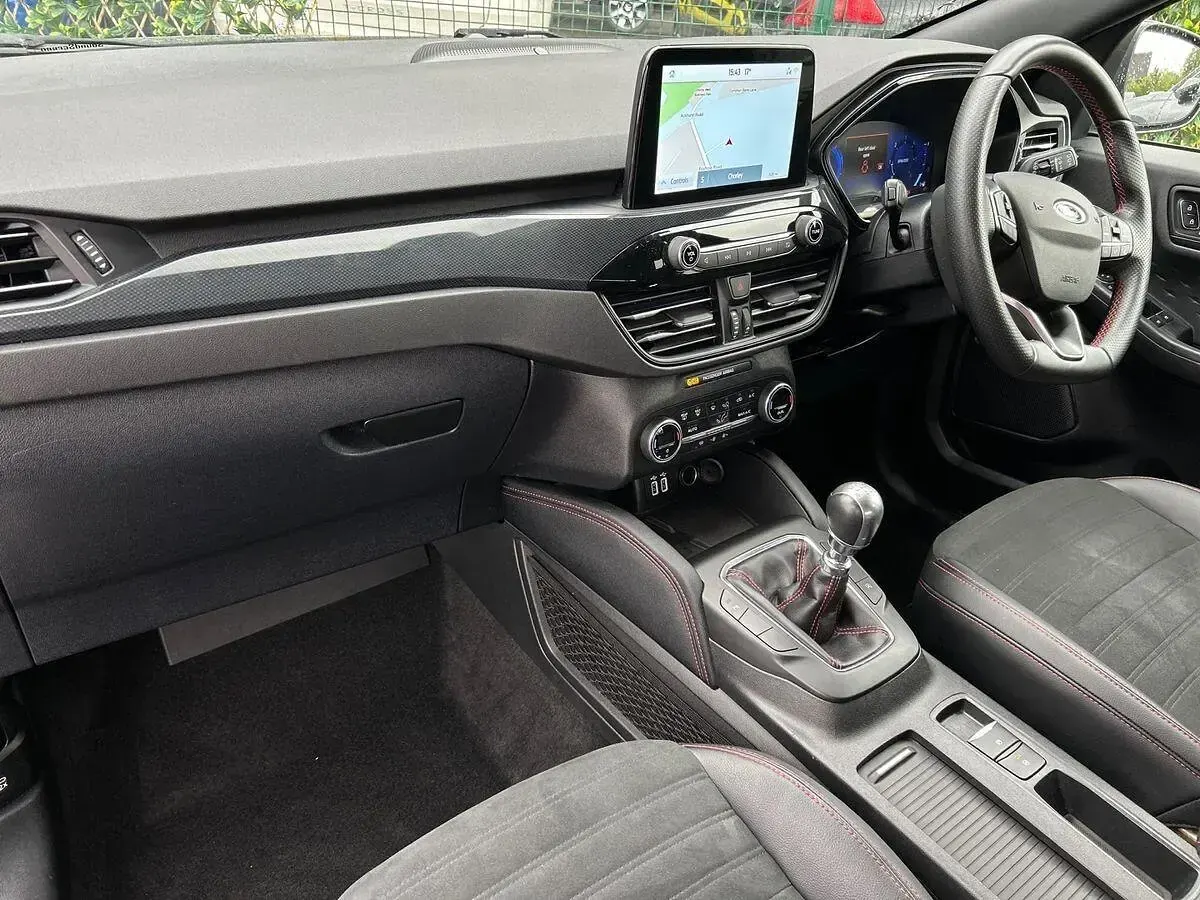 Used Ford Kuga ST-Line 150 HP (110 kW) 2021 Silver SUV