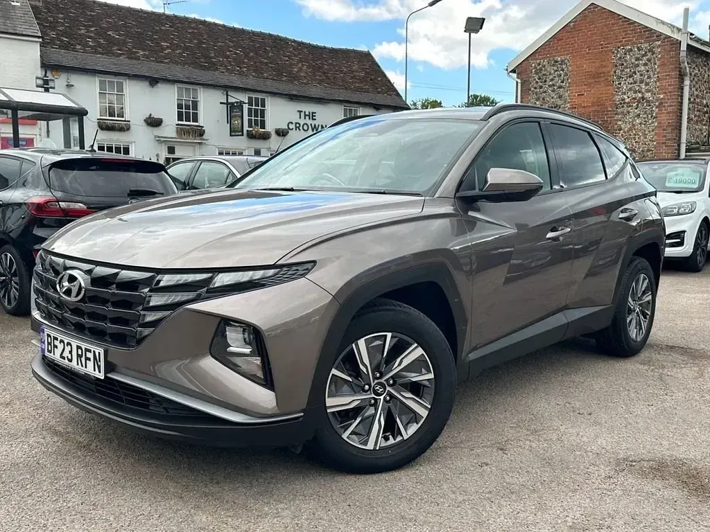 Usado Hyundai Tucson SE 150 CV (110 kW) 2023 Marrón SUV