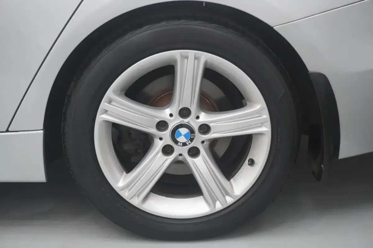 Used BMW 320 2013 Silver Estate