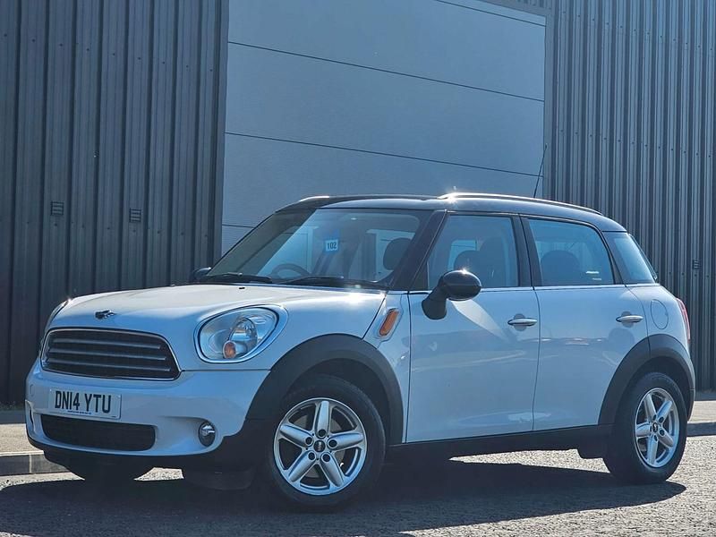 Used Mini Cooper D Countryman 112 HP (82 kW) 2014 White SUV