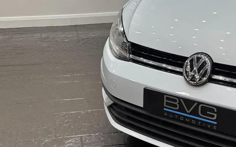 Used VW Golf VII S 125 HP (91 kW) 2017 Silver Hatchback