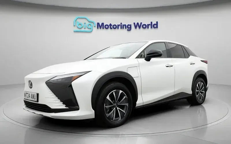 Used Lexus RZ 450e 230 kW (313 HP) 2024 White SUV