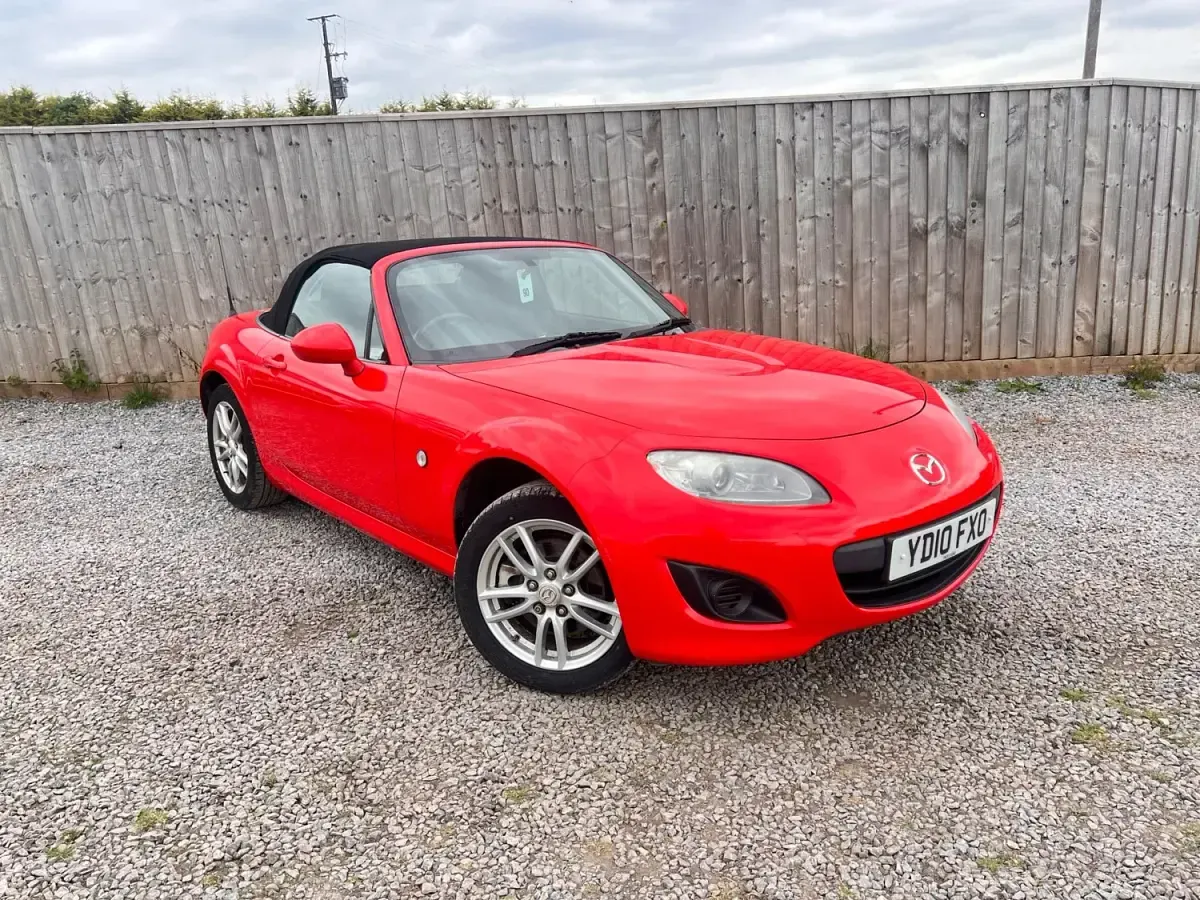 Begagnad Mazda MX5 160 HK (117 kW) 2010 Röd Cab