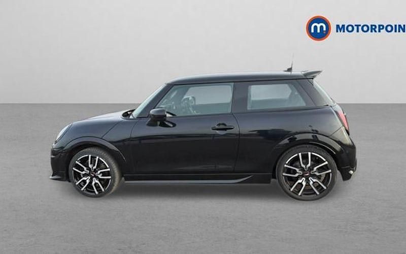 Used Mini Cooper Sport 114 kW (156 HP) 2026 Hatchback