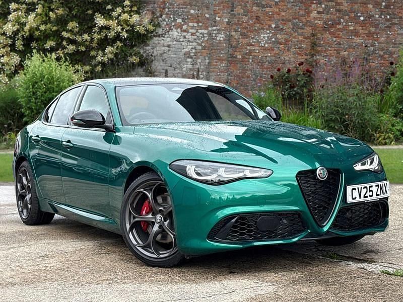 Green New 2025 Alfa Romeo Giulia Sedan | £43,490 - Image 1/4