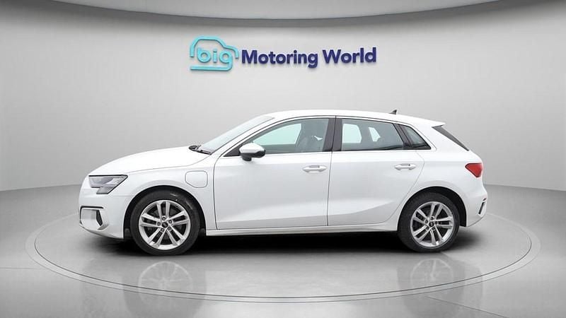 Used Audi A3 Sportback e-tron Sport 204 HP (150 kW) 2023 White Hatchback