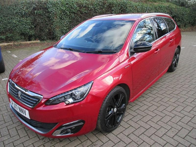 Used Peugeot 308 GT-line 2017 Red Estate