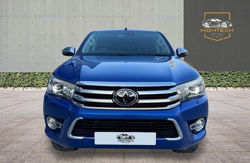 Used Toyota HiLux 150 HP (110 kW) 2018 Blue Pickup