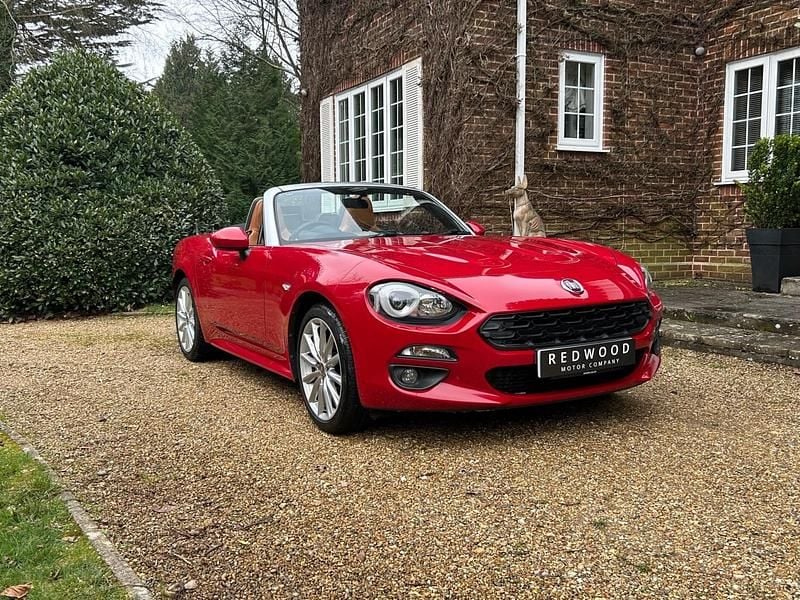 Used Fiat 124 Spider Lusso 140 HP (102 kW) 2018 Red Cabriolet