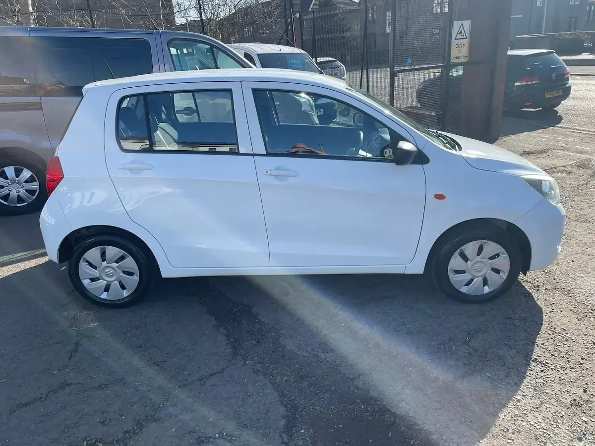 Used Suzuki Celerio 68 HP (50 kW) 2017 White Hatchback