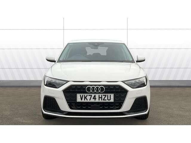 Used Audi A1 Sport 95 HP (69 kW) 2024 White SUV