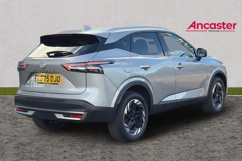 New Nissan Qashqai N-Connecta 2025 Silver SUV