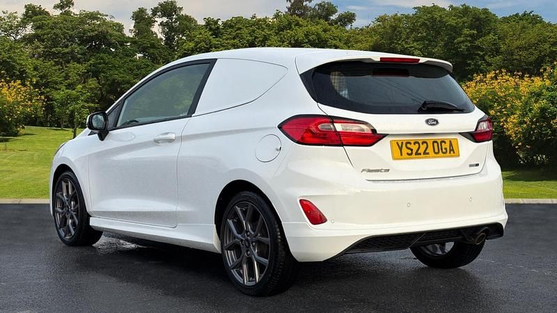 Used Ford Fiesta Sport 125 HP (91 kW) 2022 Van